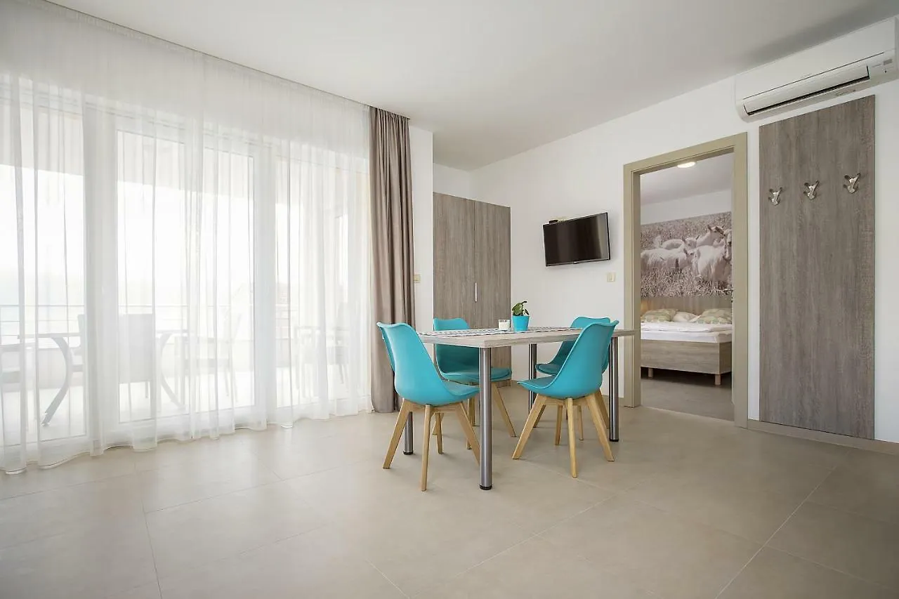 Apartments Capic Marin Baška